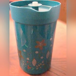 HOLIDAY 2 QT PITCHER/4 TUMBLER SET